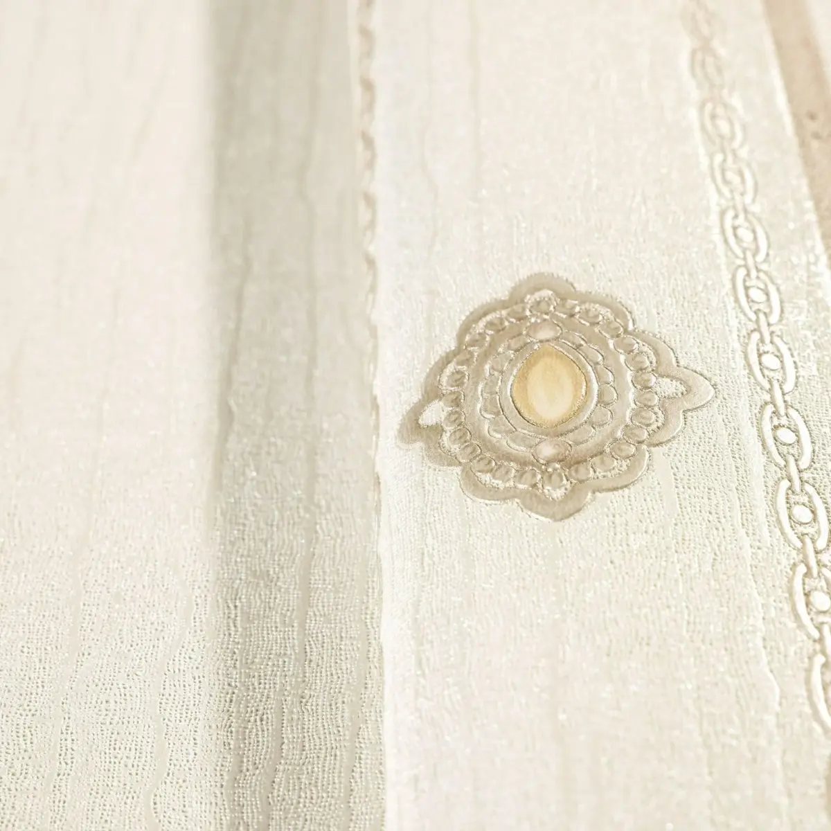 Classical Striped Wallpaper Cream Code 1309-2 - Image 3